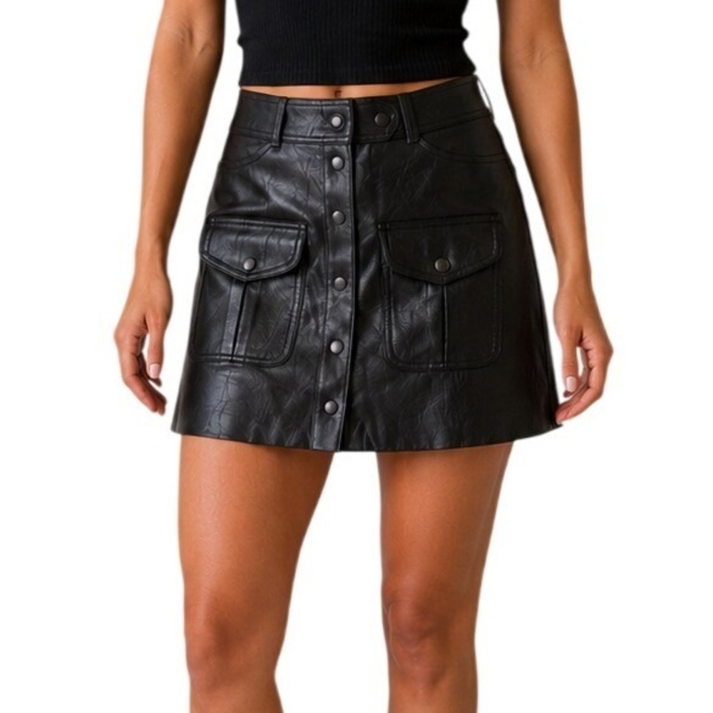 Zara Black Faux Leather Snap Front Mini Skirt Woman's XS